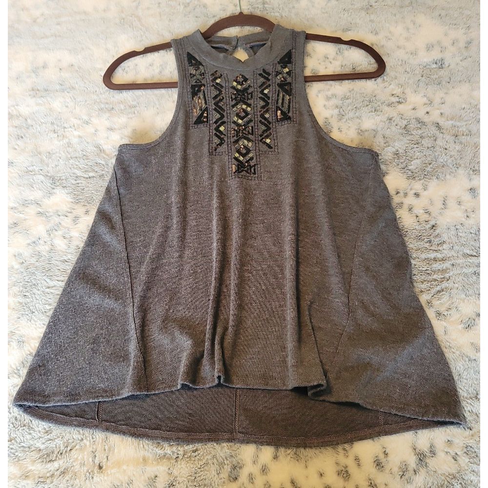 Hollister gray tank top with Black Beads razorback keyhole size small
